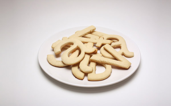 Faire des Cookies en Helvetica par Beverly Hsu 2