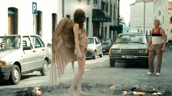 Publicité Axe-Lynx Excite - "Fallen Angels" 1
