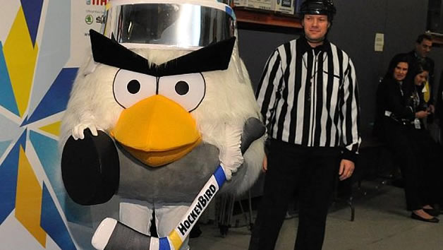 HockeyBird - La mascotte AngryBird pour la coupe du monde de hockey 2012 2