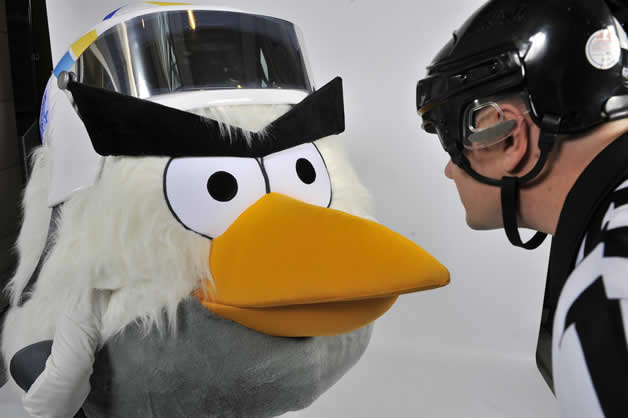 HockeyBird - La mascotte AngryBird pour la coupe du monde de hockey 2012 1