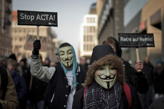 30 superbes photos de manifestations contre ACTA 15