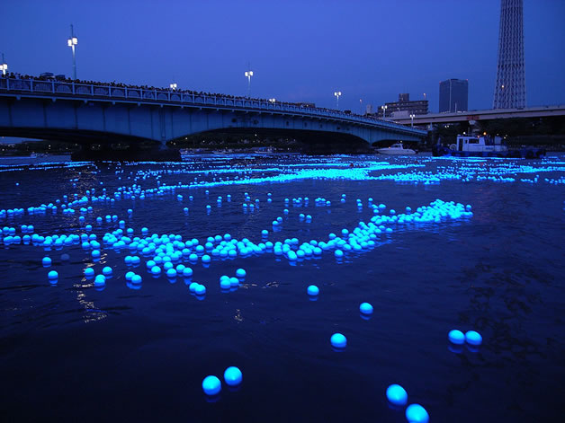 100 000 Led dans la riviere sumida à Tokyo 2