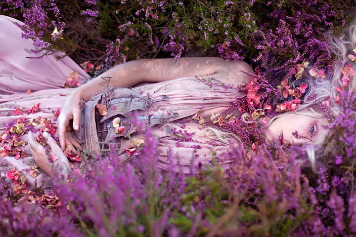 Wonderland Gaia, The Birth Of An End Kirsty Mitchell (4)