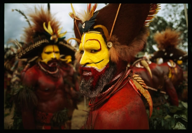 21 Un huli, une ethnie de Papouasie-Nouvelle-Guinée (1998)