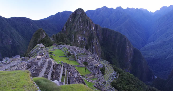 road-to-machu-picchu-perou