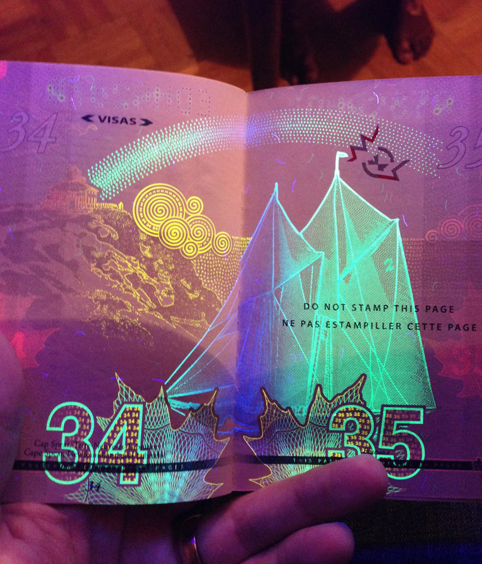 Passeport-2015-canada-lumiere-noire-6