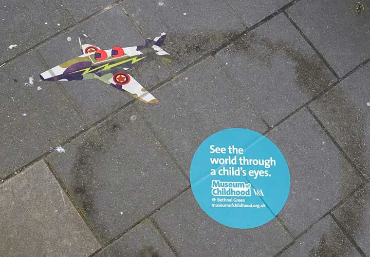 See-the-World-through-childs-eyes-streetart-19