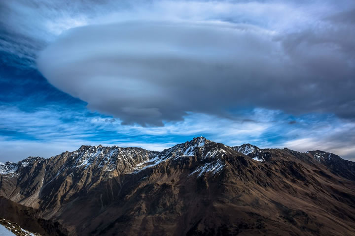 %22ufo%22-over-the-caucasus