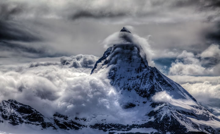 matterhorn-banner-cloud-stephen-burt-1508z-26-may-2014-by-stephen-burt