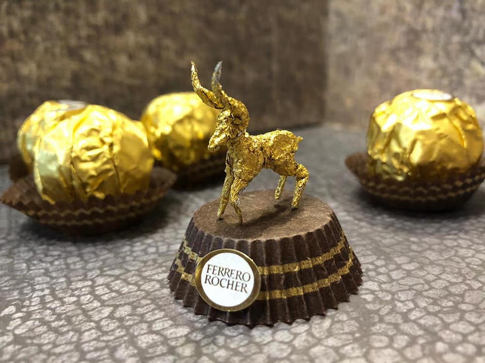 Les sculptures en Ferrero rocher par Ciro Wai 1