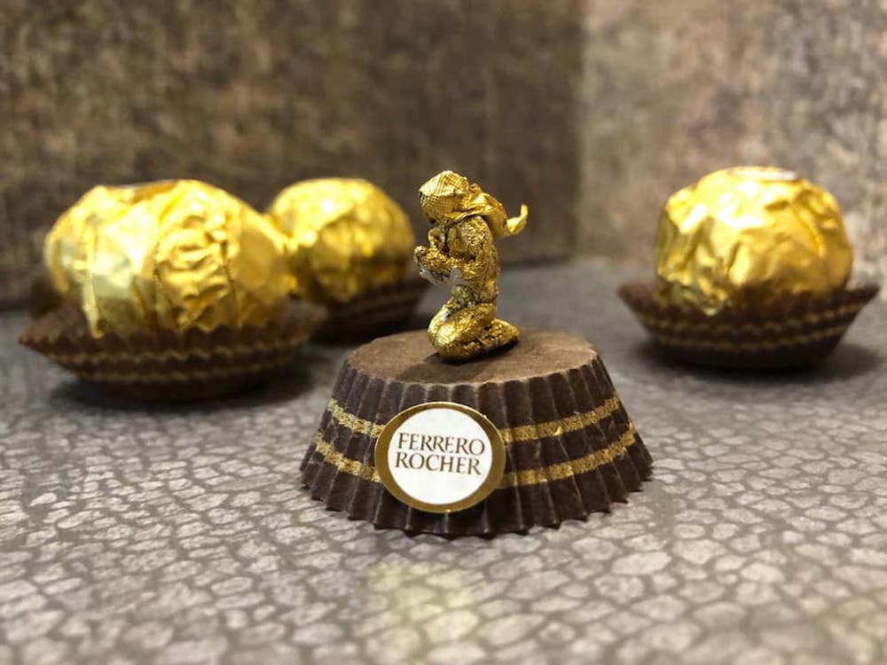 Les sculptures en Ferrero rocher par Ciro Wai 5