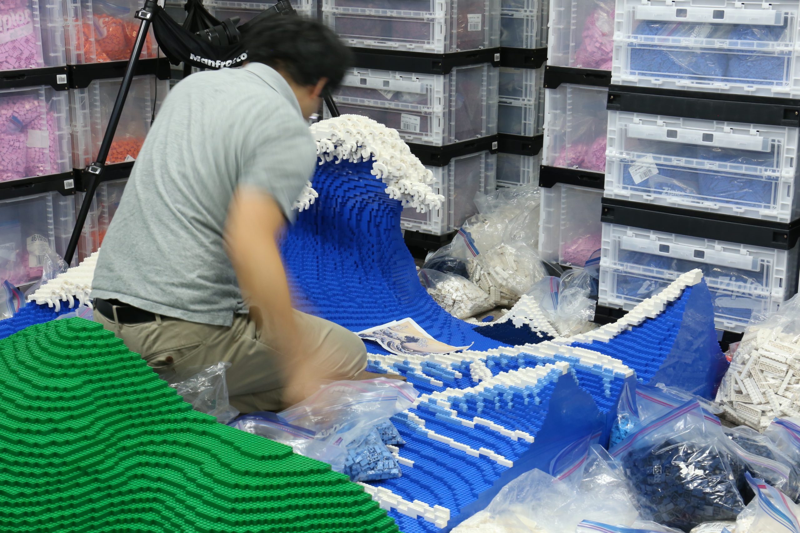 "La Grande Vague" de Kanagawa recréée en LEGO Olybop