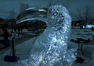 Time-Lapse de sculpture sur glace