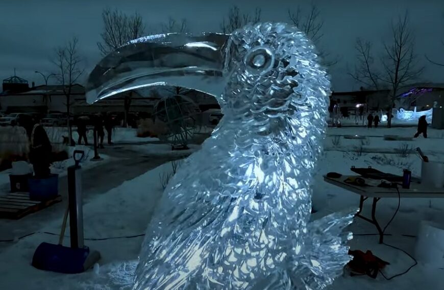 Time-Lapse de sculpture sur glace